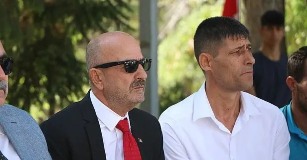 Şehit Ömer Halisdemir'in kabrinde yoğunluk! Emekli Korgeneral Zekai Aksakallı şehidin mezarı başında konuştu: "Bu ülkede Ömerler bitmez"