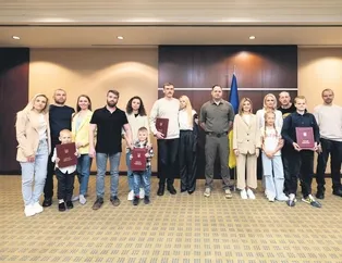 Özgür Ukrayna ordusu!