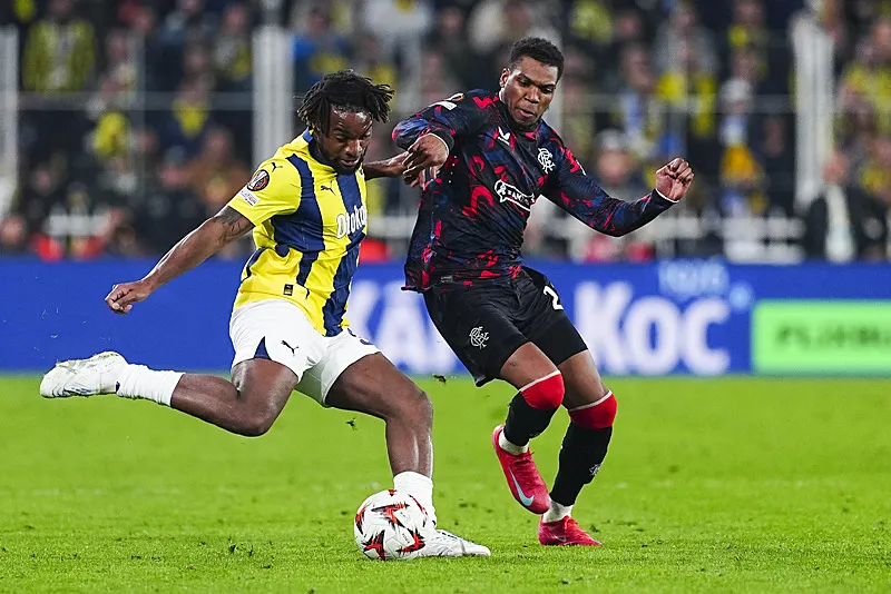 Fenerbahçe'den sürpriz transfer! Geleceğin yıldız golcüsü listede - 15