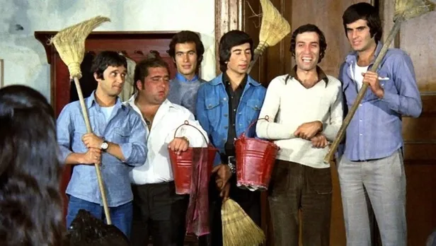 hababam-sinifi-sinifta-kaldi-oyunculari-ve-konusu-hababam-sinifi-sinifta-kaldi-filmi-kac-yilinda-nerede-cekildi-1618940875990.jpg Hababam Sınıfı Sınıfta Kaldı ne zaman ve nerede çekildi? Hababam Sınıfı Sınıfta Kaldı oyuncuları ve konusu nedir?-5