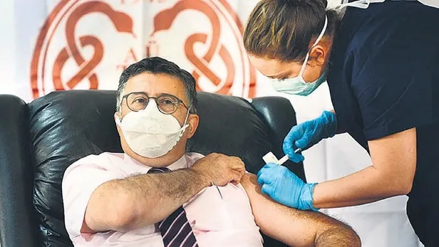 ingiliz-bilim-insanlarindan-koronavirus-raporu-damari-tikiyor-akciger-ve-kalbi-vuruyor-beyni-bitiriyor-1606433017348.jpeg İngiliz bilim insanlarından koronavirüs raporu: Damarı tıkıyor, akciğer ve kalbi vuruyor, beyni bitiriyor-2