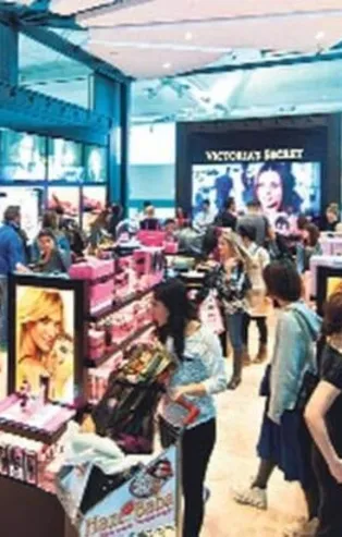 Victoria's Secret'ın İngiltere ayağı Next'e satıldı