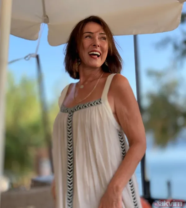 Bodrum pozları ortalığı salladı! Gurbetçi Şaban’ın yıldızı Müge Akyamaç’ın son halini gören inanamadı! Kemal Sunal’ın Bahar’ıydı... - 20