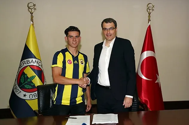Ferdi Kadıoğlu resmen Fenerbahçe'de