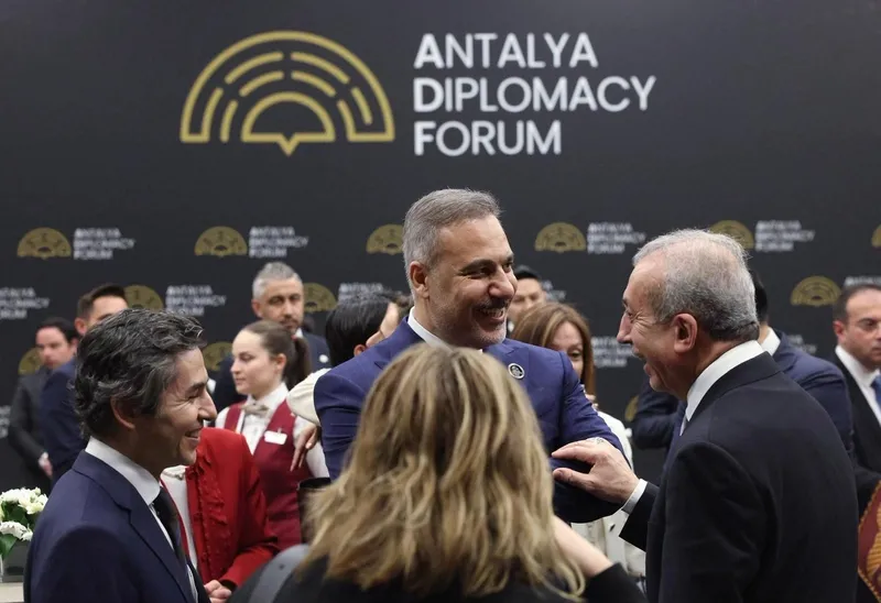 diplomasinin-kalbi-antalyada-atti-bakan-fidandan-israil-yunanistan-gkry-ittifakina-karsi-net-mesaj-turkiye-ken-1776606372128.jpeg Diplomasinin kalbi Antalya'da attı! Bakan Fidan'dan İsrail-Yunanistan-GKRY ittifakına karşı net mesaj: Türkiye kendini korur-5