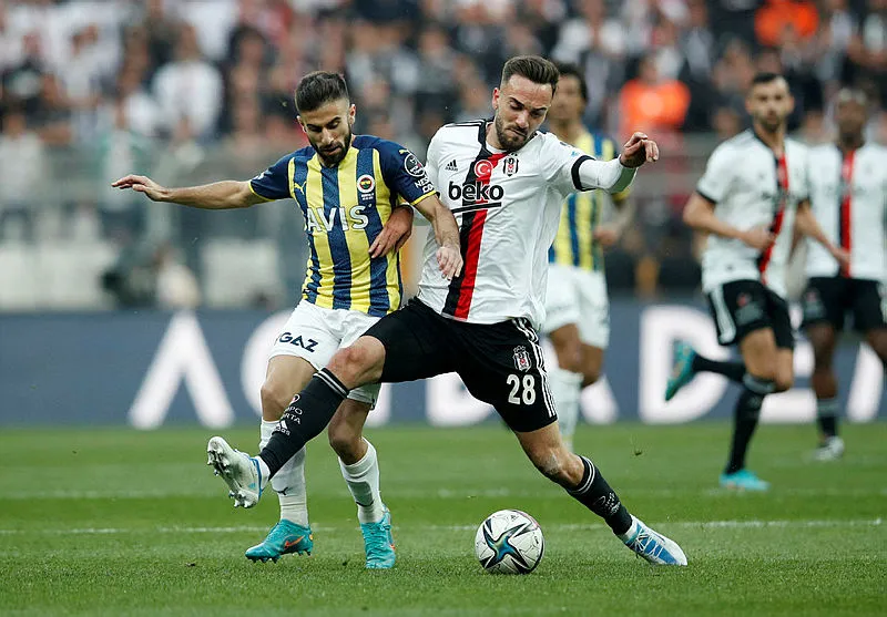Fenerbahçe'de bir ayrılık daha! İşte yeni takımı - 12