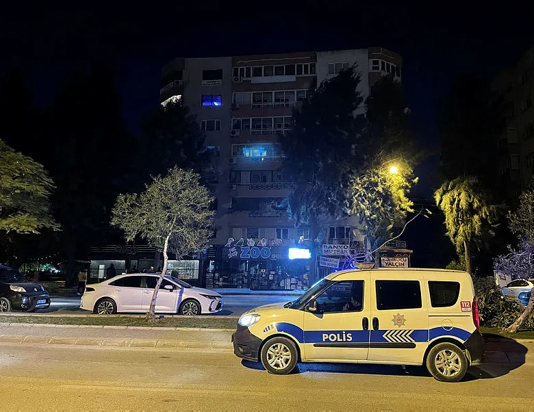 İzmir’de ticari taksi ile silahlı saldırı