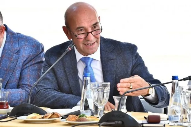 CHP’li İzmir Büyükşehir Belediyesi Başkanı Tunç Soyer’in suya yaptığı zam yüzde 300’e yaklaştı!