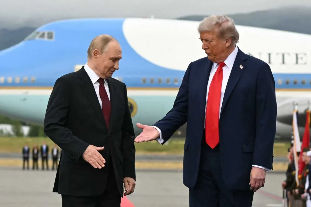 trumptan-putine-g20-daveti-ukrayna-savasindan-bu-yana-bir-ilk-1790193400307.jpeg Trump'tan Putin'e G20 daveti: Ukrayna Savaşı'ndan bu yana bir ilk! Kremlin'den cevap geldi-3