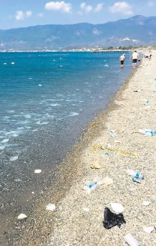 Çöpleri bı'rock'tılar