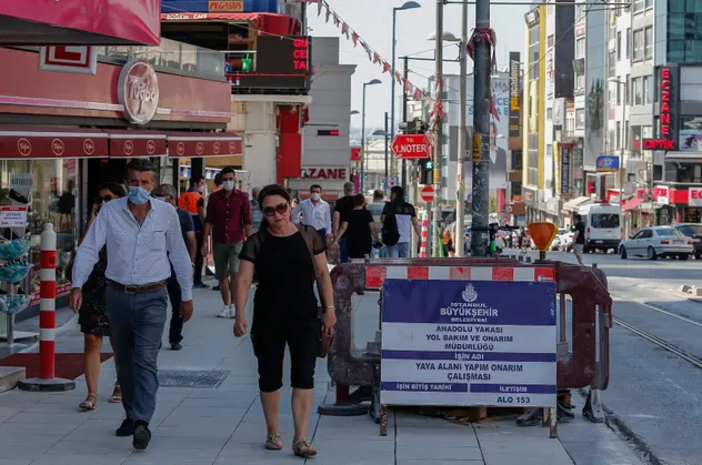 İstanbullu'nun bitmeyen çilesi! CHP'li İBB haftalardır bir kaldırım taşını dahi döşeyemedi