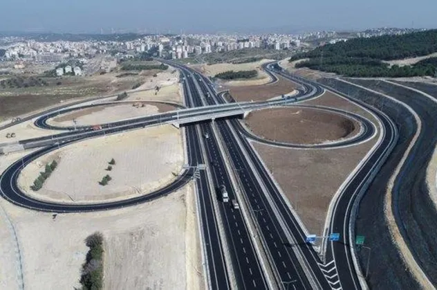 İzmir Otoyolu ve Osmangazi Köprüsü’nde araç geçiş sayıları verilen garantinin üzerinde gerçekleşti