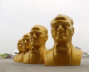 CHP’li belediye bedava büst dağıtıyor