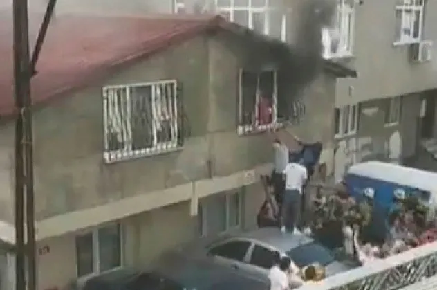 İstanbul'da can pazarı! Anne ve çocukları ölümden döndü