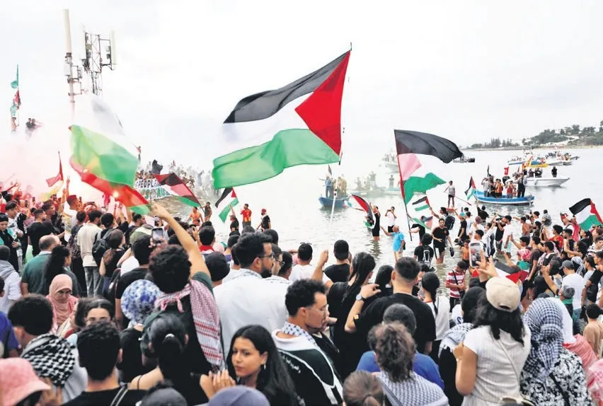 İsrail Sumud’a gece saldırdı