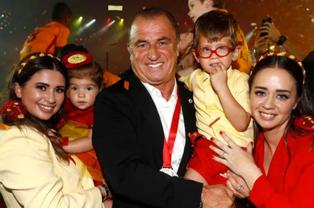 Corona virüse yakalanan Fatih Terim'in kızı Buse Terim'den ilk açıklama