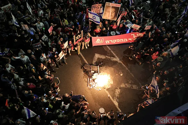 Tel Aviv katil Netanyahu’ya karşı ayaklandı! On binler sokakta: Ben Gvir teröristtir - 13