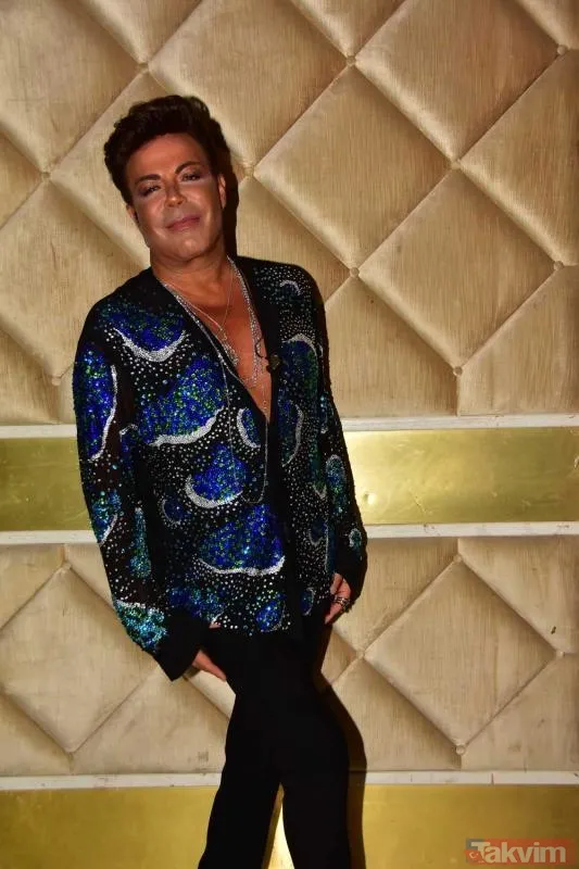 Fatih Ürek son yolculuğuna uğurlanıyor: Sevenleri tabutunun başında gözyaşlarına boğuldu - 9