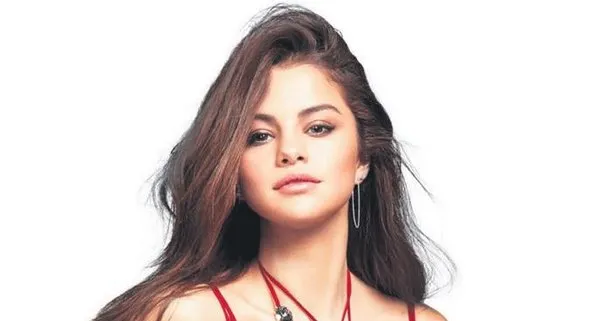 Selena Gomez tek kalemde sildi: Bir dizi ünlüyü takipten çıktı...