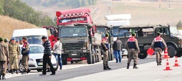 MİT TIR’larını durdurup FETÖ abisini aramış!