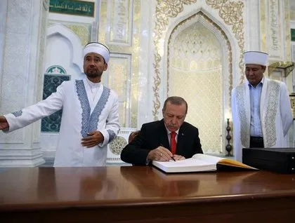 Erdoğan’dan Kazakistan’da ulu cami ziyareti