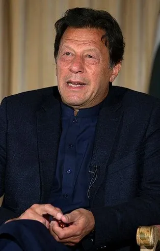 Pakistan Başbakanı İmran Han'dan çok konuşulacak Afganistan açıklaması: Köleliğin zincirlerini kırdı