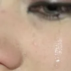 Gözyaşı sıvısıyla Alzheimer tespiti mümkün mü? Tanıda yeni dönem başlıyor