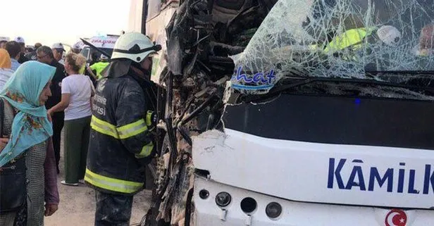 Katliam gibi kaza! Eskişehir’de yolcu otobüsü tıra çarptı: Yaralılar var