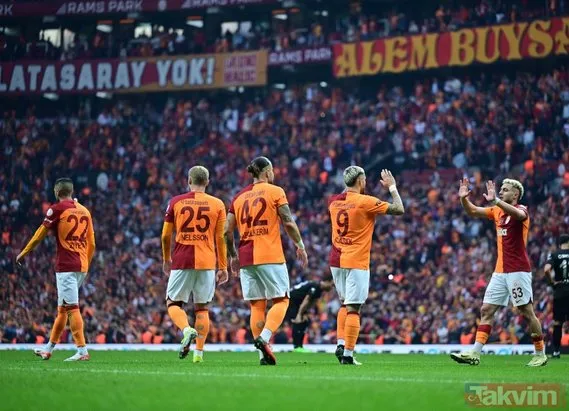 GALATASARAY HABERLERİ | Galatasaray’da ’Buruk’ 11 kararı! Adana Demir maçında Ziyech mi Kerem mi oynayacak?