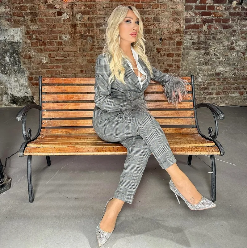 seda-sayandan-caglar-okten-itirafi-yurumedim-kostum-1775817032196.jpg Seda Sayan’dan Çağlar Ökten itirafı: "Yürümedim koştum!"-5