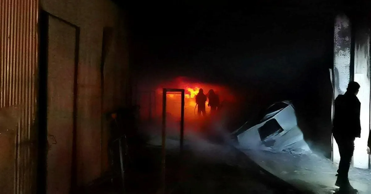 bursa inegol de mobilya fabrikasinda