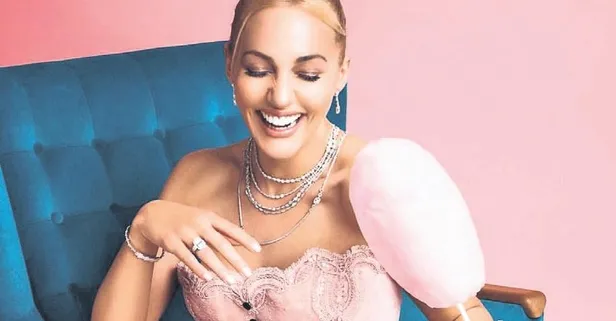 Meryem Uzerli'ye Rus hayranlarından yoğun ilgi: Adına fan sayfaları açtılar