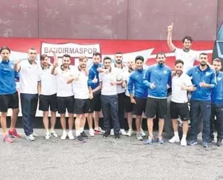 Otobüsleri kurşunlandı ama