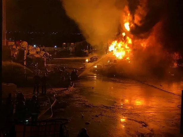 Denizli'de geri dönüşüm fabrikasında yangın-2