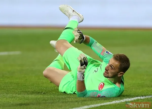 Şenol Güneş İzlanda karşısındaki 11'i belirledi - 11