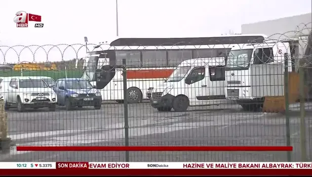 CHP'nin kayıp seçim otobüsü galeride çıktı!