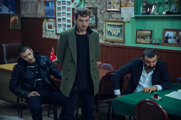 seruvenine-son-verilecek-senaryosunun-miadi-doluyor-show-tv-dizisi-icin-flas-final-karari-gelecek-aylarda-1614592414090.jpg Serüvenine son verilecek senaryosunun miadı doluyor! Show TV dizisi için flaş final kararı! Gelecek aylarda...-5