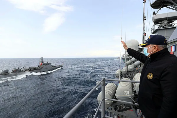 son-dakika-milli-savunma-bakani-hulusi-akardan-misir-aciklamasi-1615046333804.jpg Son dakika! Milli Savunma Bakanı Hulusi Akar'dan Mısır açıklaması-8