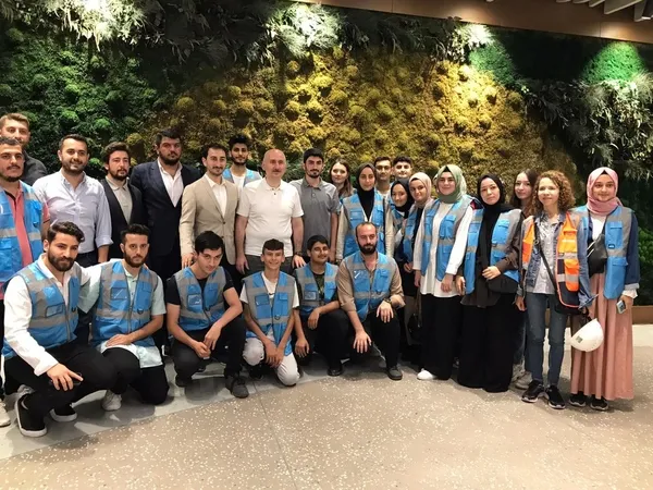 gayrettepe-kagithane-istanbul-havalimani-metro-hattinda-test-surusu-yapildi-bakan-karaismailoglu-tarih-verdi-1661596369721.jpg Gayrettepe-Kağıthane-İstanbul Havalimanı metro hattında test sürüşü yapıldı! Bakan Karaismailoğlu tarih verdi...-3