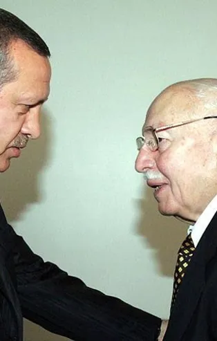 Başkan Erdoğan'dan 'Necmettin Erbakan' mesajı: Erbakan Hocamızı rahmetle yâd ediyorum