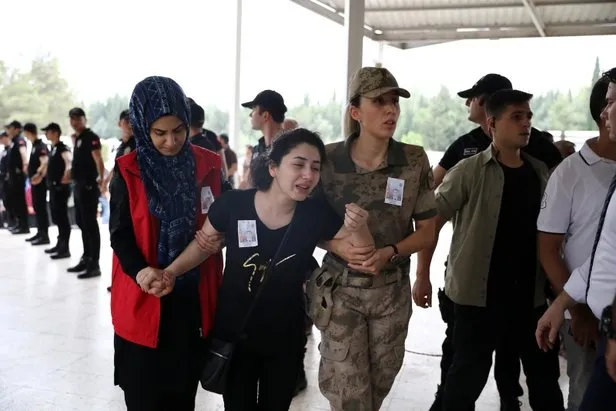 Şehit Uzman Onbaşı Yücel son yolculuğuna uğurlandı-5