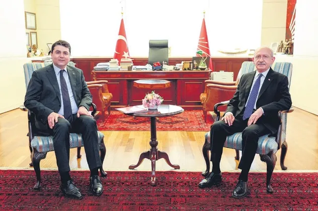 Masanın en zayıf halkası masayı yatırdı! Yüzde 0 oyla  Altılı İttifak'a katılan Gültekin Uysal bombayı masaya bıraktı
