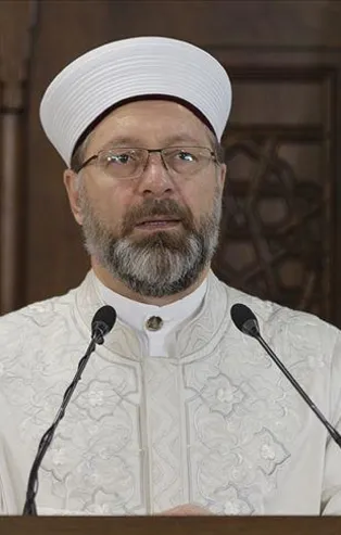 6 yaşındaki çocuğa istismar! Diyanet İşleri Başkanı Ali Erbaş'tan tartışmalara nokta: Evlilikte 18 yaş sınırı ideal