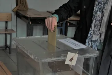 Sandık başında kalp krizi geçirdiler