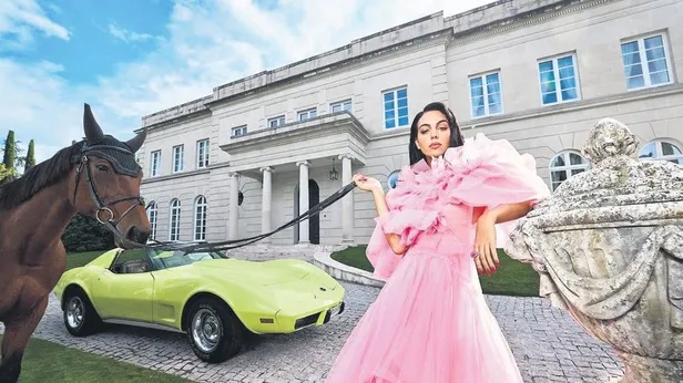 Otobüsle gittiği işten Bugatti ile çıktı! Ronaldo'nun sevgilisi Georgina Rodriguez'in hayatı belgesel oluyor-2