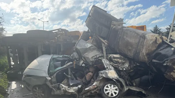 İzmit otobanında kaza: 2 ölü