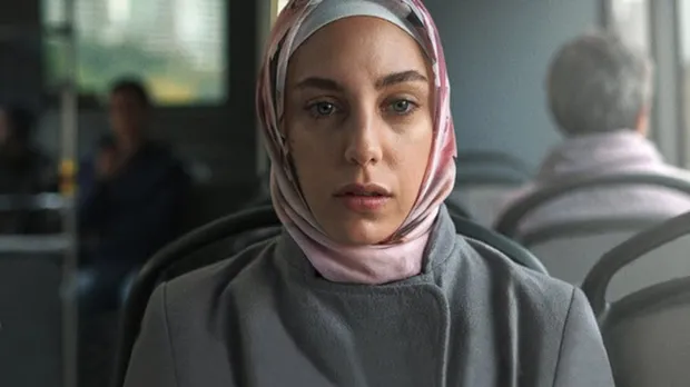 Meryem'in 24 numaralı İETT otobüsü nereden geçiyor? Netflix dizisi Bir Başkadır konusu, oyuncuları nerede çekiliyor?-2