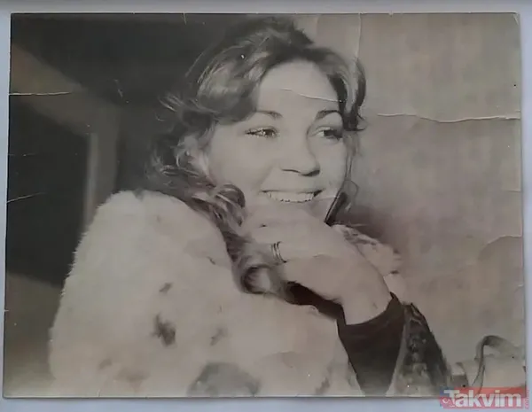 Bedia Ener Kimdir? Bedia Ener, 15 Haziran 1954 Tarihinde İstanbul'da Dünyaya Geldi. Sanat Kariyerine 1968 Yılında Bakırköy Halkevi'nde Tiyatro İle Adım Atan...