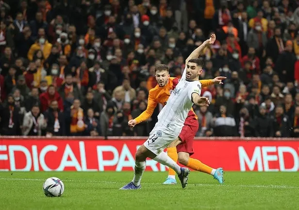 aslan-paramparca-galatasaray-1-3-kasimpasa-mac-sonucu-ozet-1642707675251.jpeg