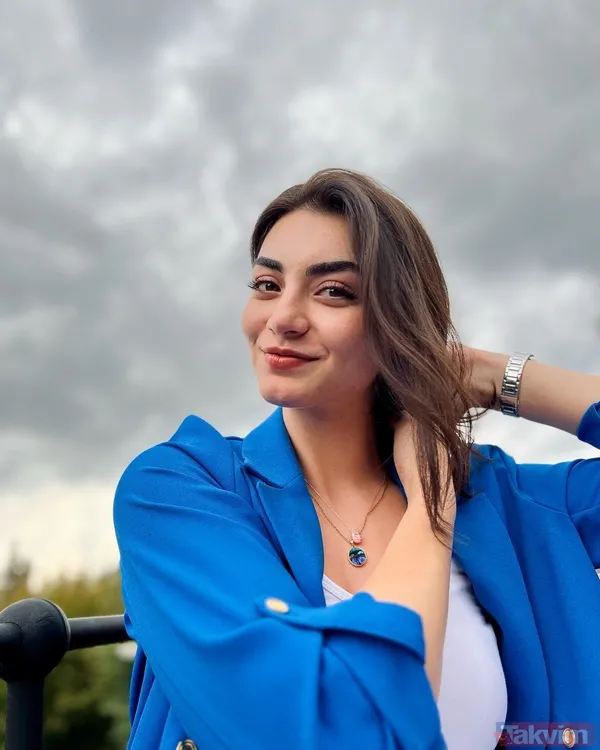 İşte Burak Özçivit’in biricik partnerinin memleketi! Kuruluş Osman'ın Bala Hatun'u Özge Törer bakın aslen nereli çıktı! - 5